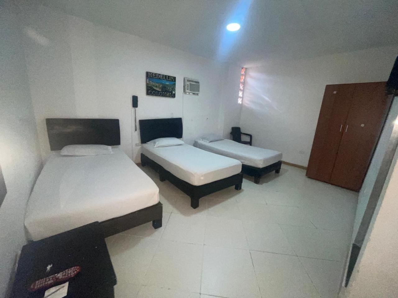 Hotel Villa Real Меделин Екстериор снимка